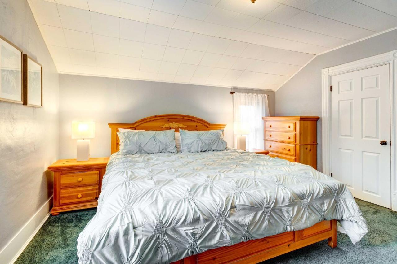Sodus Point Home - Walkable To Beach! Экстерьер фото